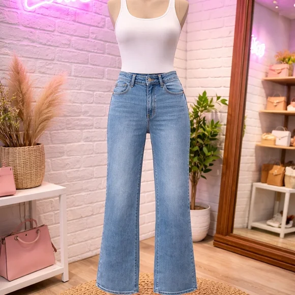 Judy Blue Wide Leg Prewashed Blue Jeans Size 9/29 PLEASE READ - Picture 2 of 13